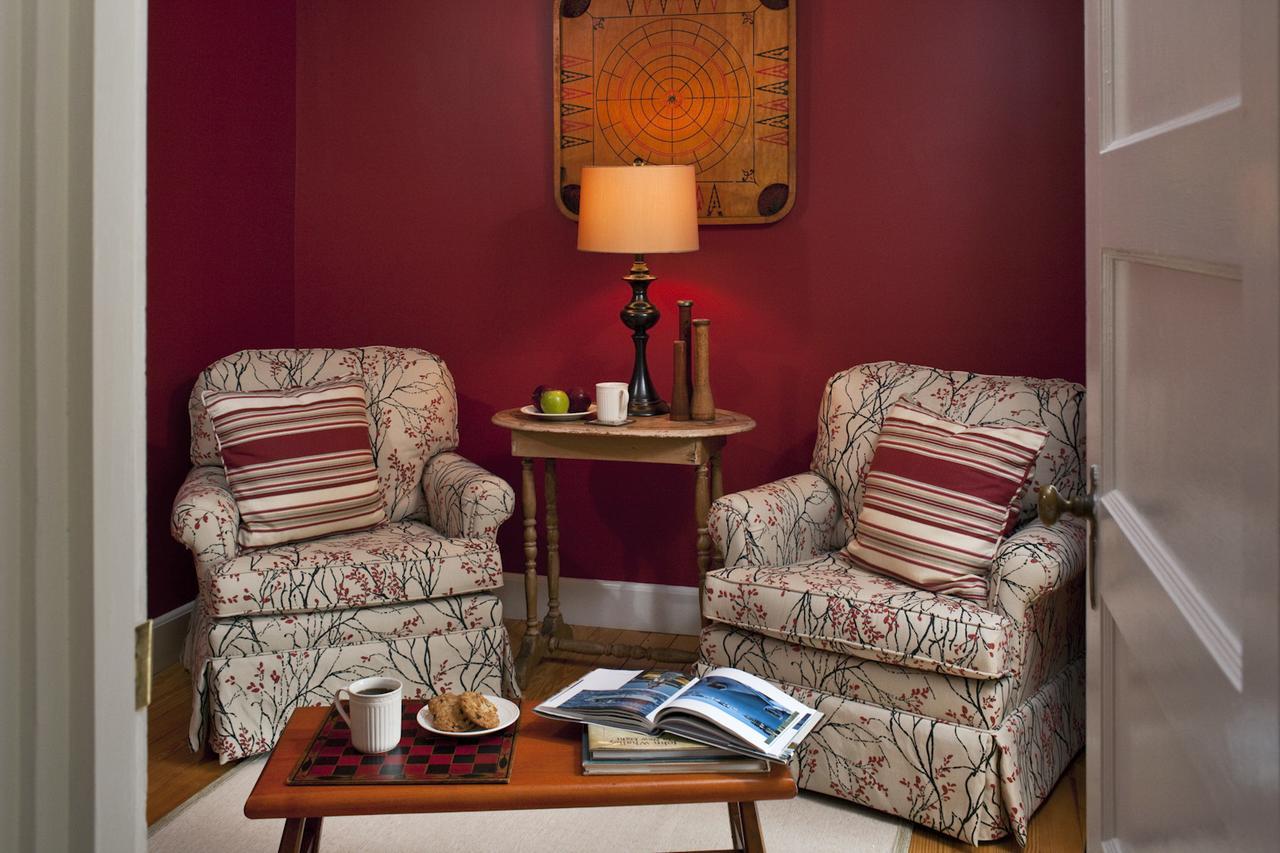 Newcastle Inn Екстер'єр фото