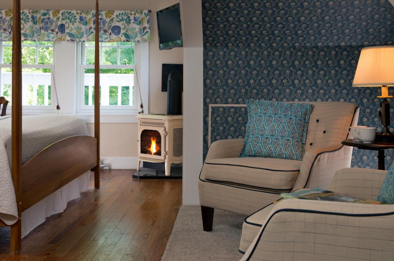 Newcastle Inn Екстер'єр фото