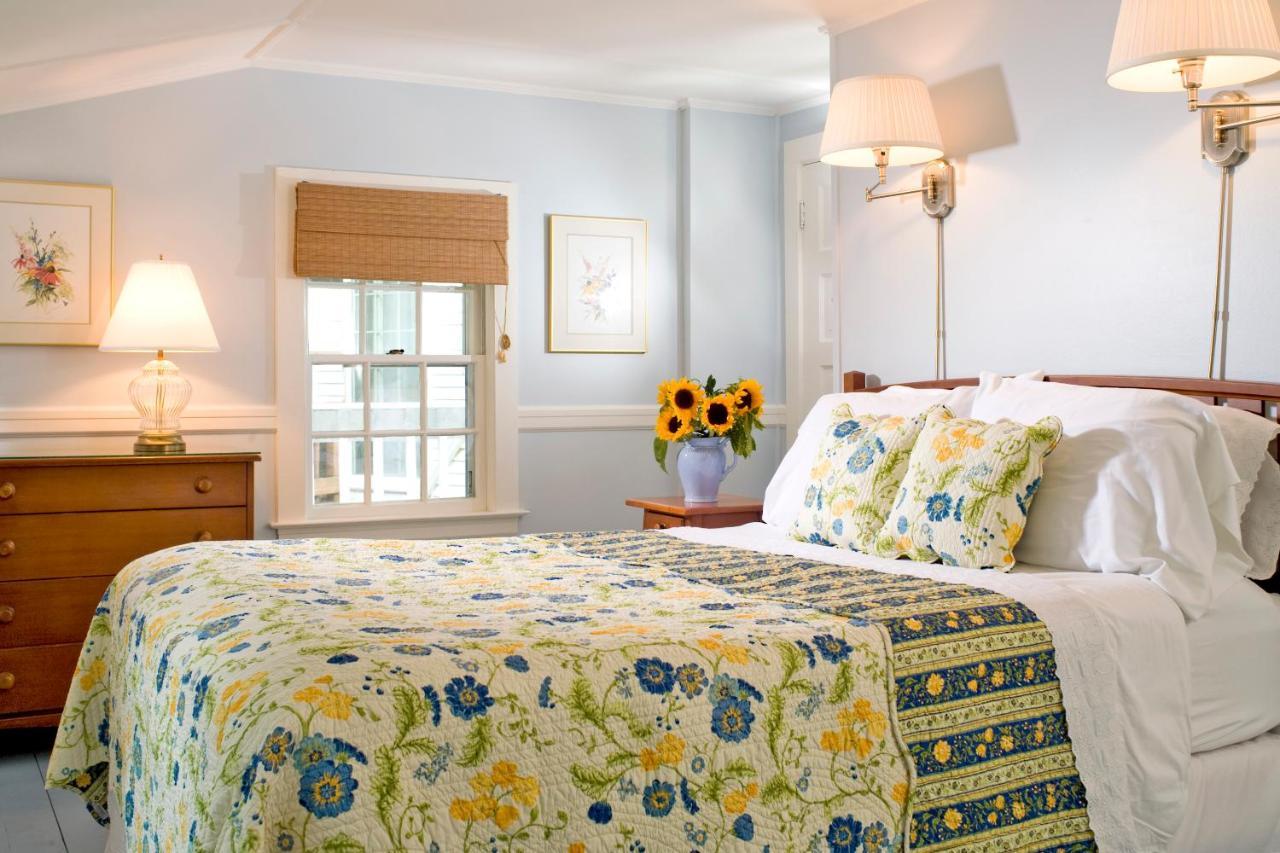 Newcastle Inn Екстер'єр фото