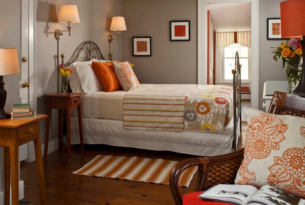 Newcastle Inn Екстер'єр фото