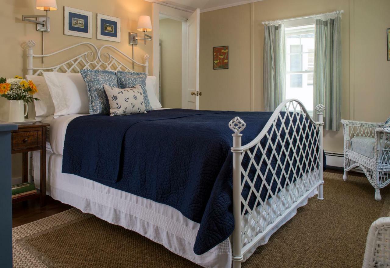 Newcastle Inn Екстер'єр фото
