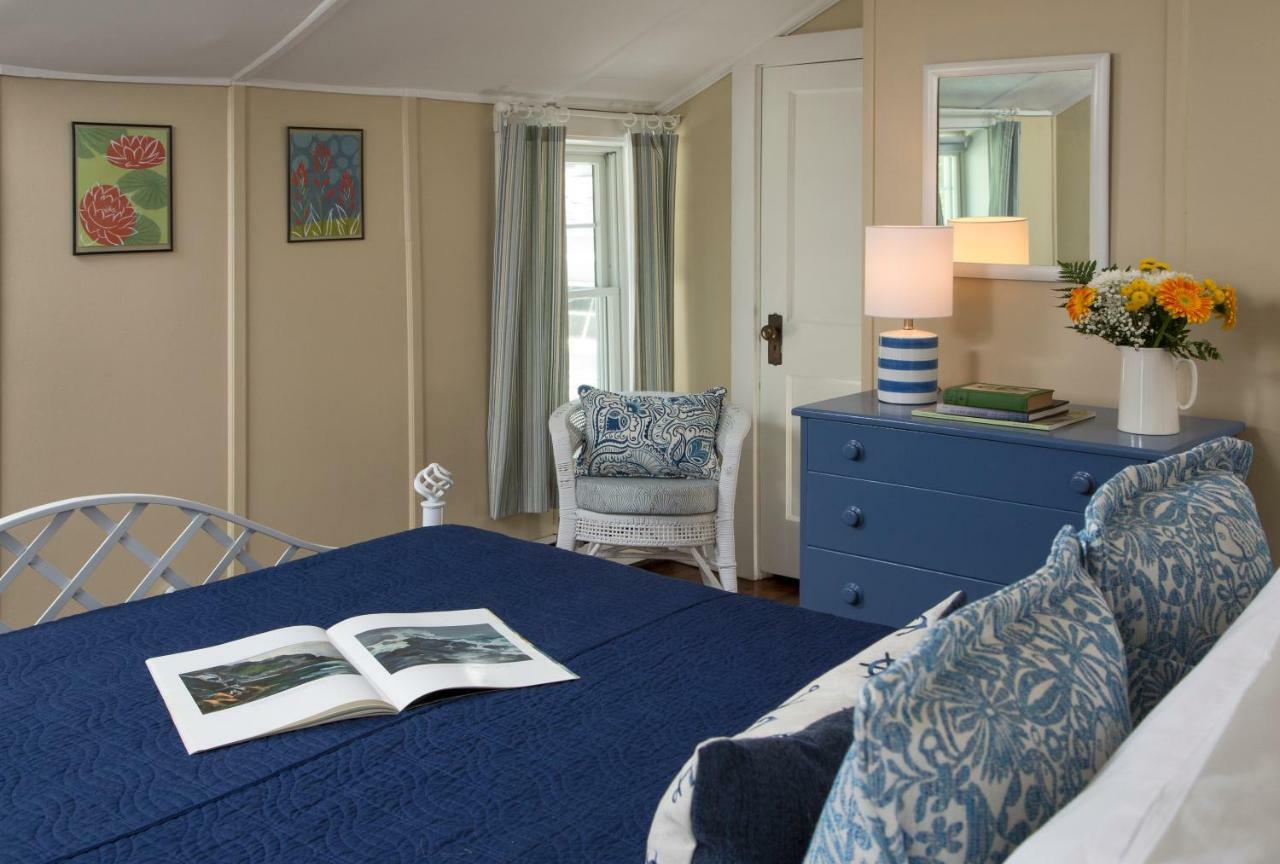 Newcastle Inn Екстер'єр фото