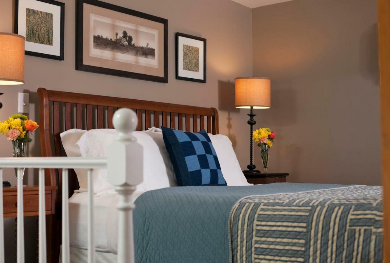 Newcastle Inn Екстер'єр фото